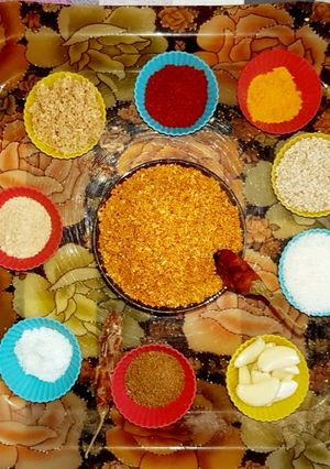 કોરી લસણ ની ચટણી (Dry Garlic Chutney Recipe in Gujarati) રેસીપી મુખ્ય ફોટો