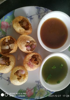 पानी पूरी(Panipuri recipe in hindi) रेसिपी मुख्य फोटो