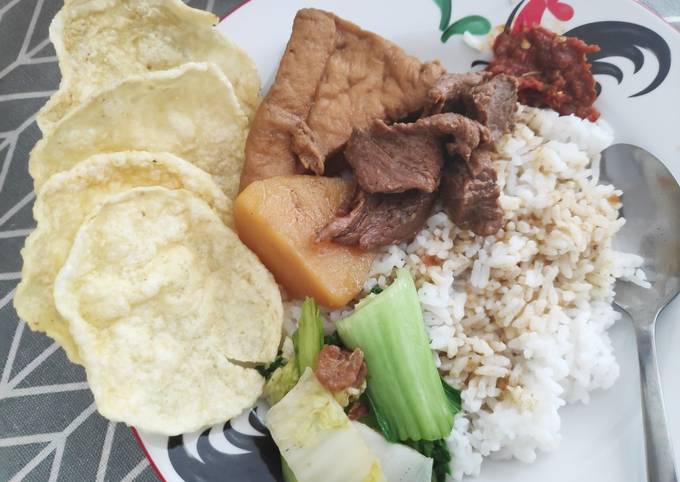 Langkah Mudah untuk Menyiapkan Semur Daging plus tahu cokelat dan kentang ???? Beef Stew Anti Gagal