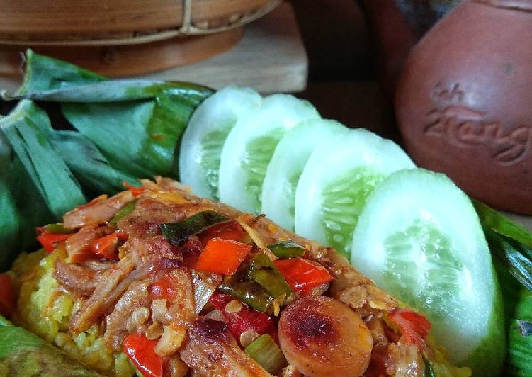 Nasi kuning bakar gila