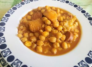 Foto principal de Callos con garbanzos (a la gallega)