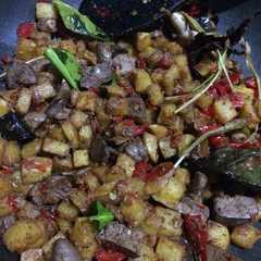 รูปของ Sambal goreng kentang ati
