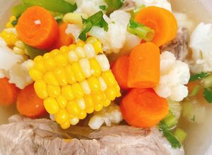 Hình của món Canh sườn rau củ 🌽.