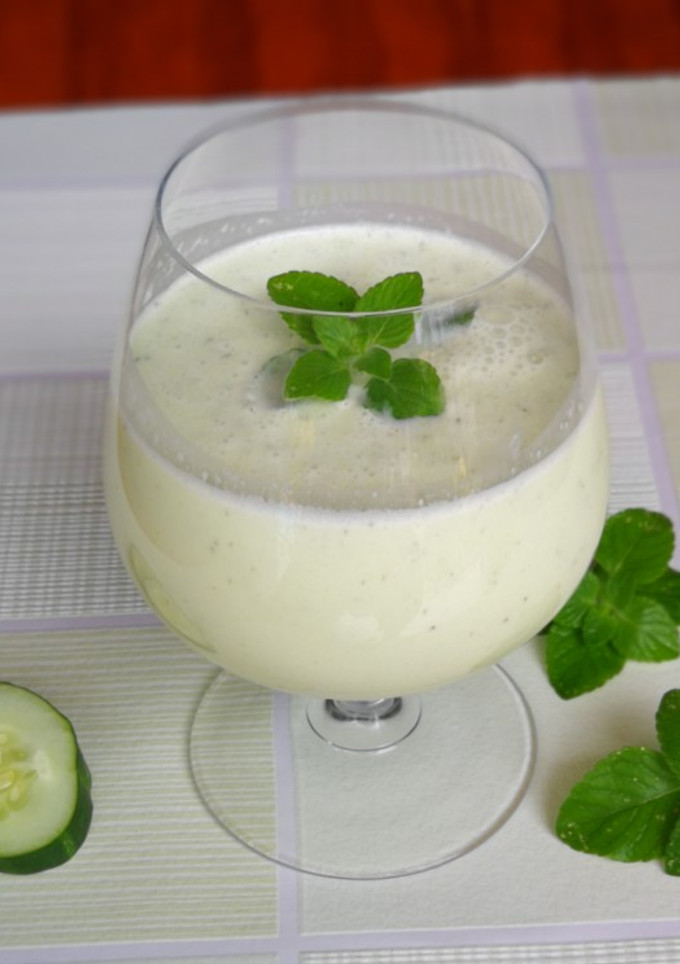 Una foto de Gazpacho de pepino al aroma de poleo menta