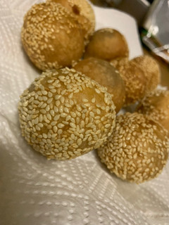 A picture of Sesame Seed Balls (Jian Dui).