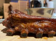 Una foto de tablas de carnes