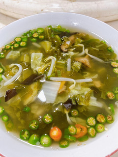 Foto resep Sup sayur asin sawi putih toge jamur Vegan