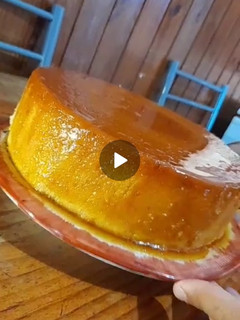 Una foto de Budín de Pan 🍮 súper fácil poco ingredientes. Me salió 7cm de alto 🤯😱🤤
