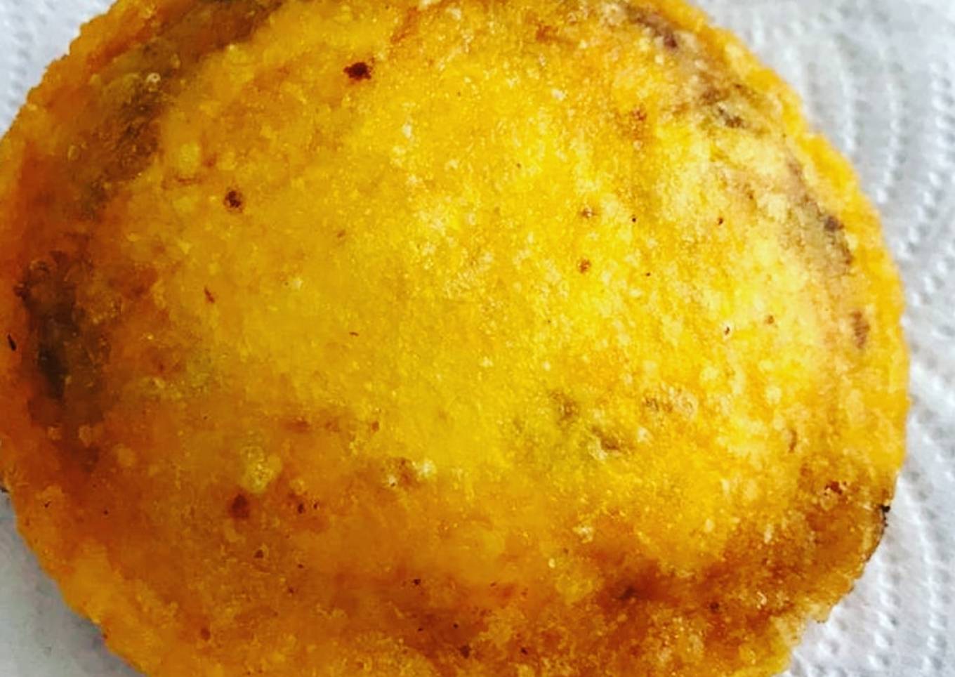 Arepa de huevo con carne molida