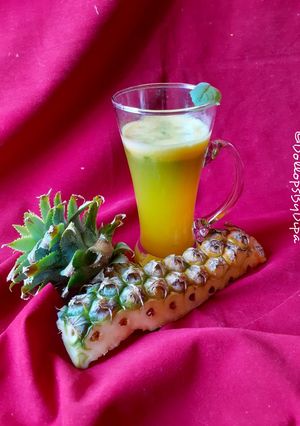 A picture of Pineapple basil cooler.