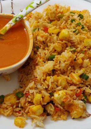 A picture of Schezwan Rice.