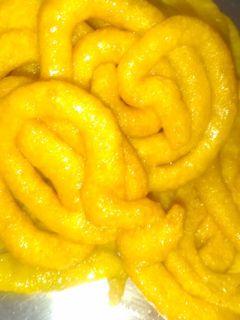 जिलेबी (jalebi recipe in marathi) रेसिपी चे मुख्य फोटो