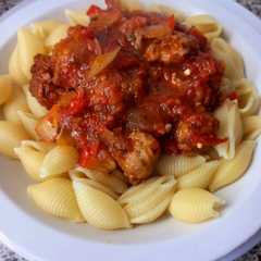 Foto principal de Salsa de tomates 🍅 🍝 con salchichita de cerdo o parrillera