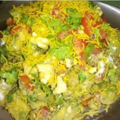 A picture of Rajasthani gathiya Chaat.