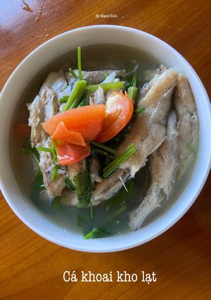 Hình của món Cá khoai kho lạt.