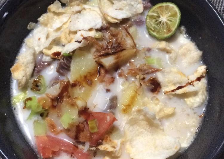 Resep 11. Soto Betawi Susu Simpel yang Lezat Sekali