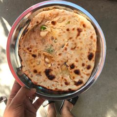 A picture of Cheese kulcha.