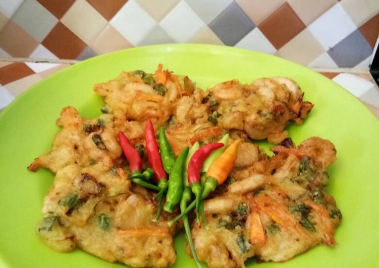 4 Cara Memasak 2 Bakwan Udang Sasa Yang Cepat Cookandrecipe Com