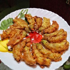 Vegetable Hummingbird Flower Fritters A picture of Vegetable Hummingbird Flower Fritters.