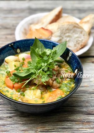 Hình của món Cà Ri Bò.