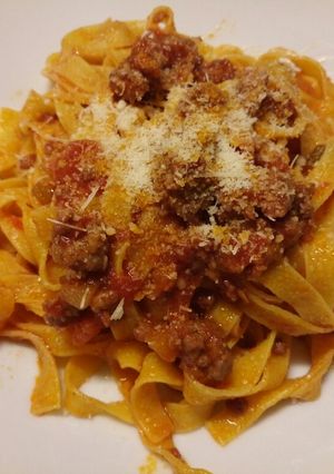 A picture of Tagliatelle al ragú di salsiccia 🎄.