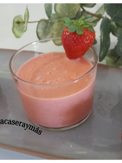 Una foto de Gazpacho de fresas
