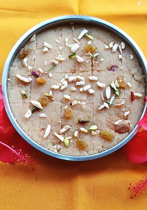 A picture of Semolina (sooji) Halwa.