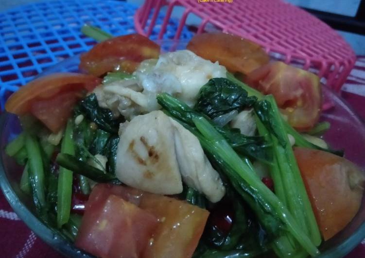 Cara mudah Membuat Tumis ayam sawi hijau Lezat