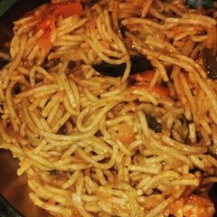 A picture of Noodles.
