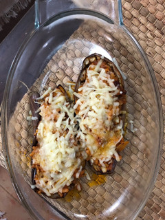 Una foto de Berenjenas rellenas de carne