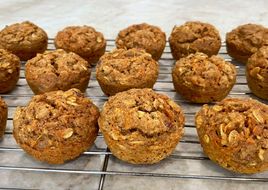 Healthy Carrot Oat Muffins