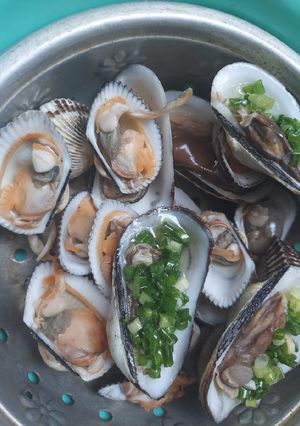 Hình của món Sò dẹo, sò lông nướng mỡ hành.