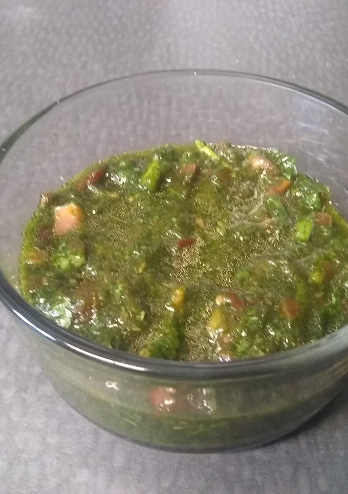Una foto de Mojito para yuca, carnes, pollo