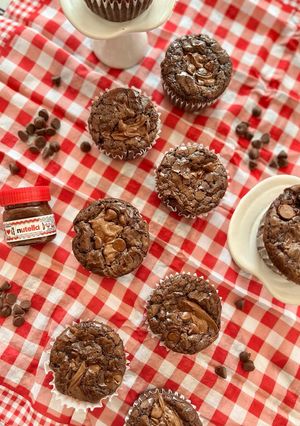 A picture of Brownie cup cakes.