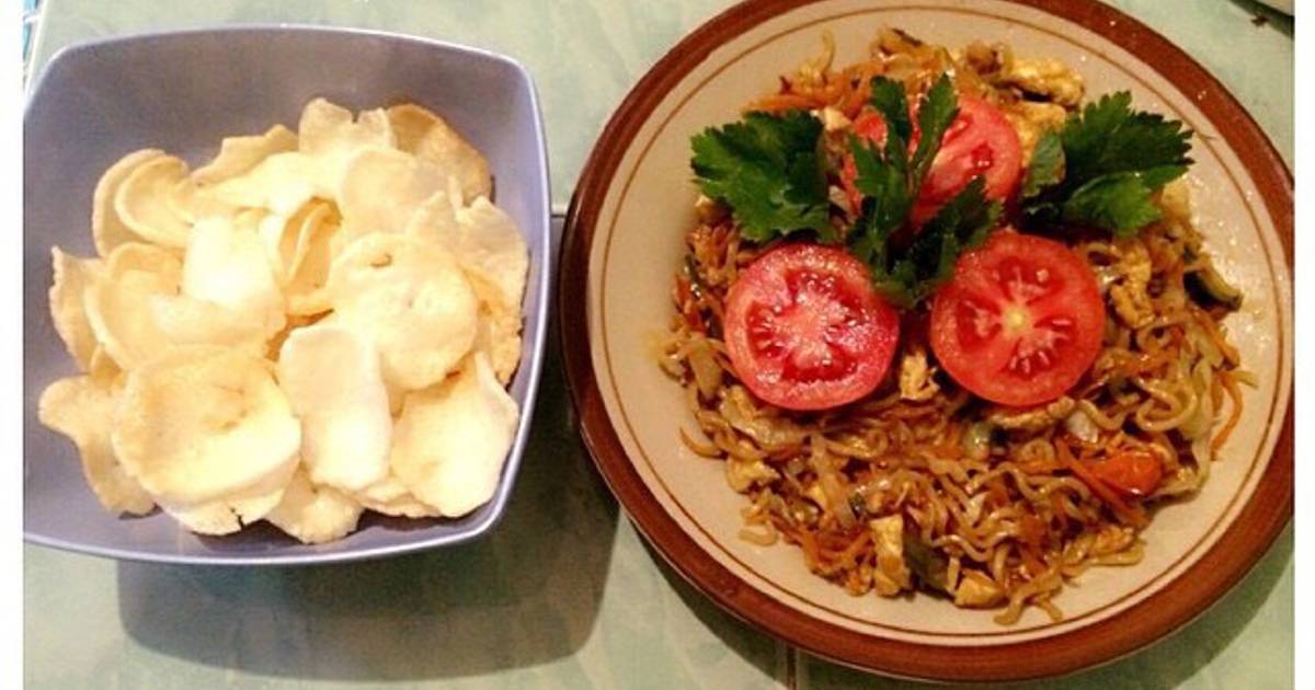 Resep Indomie Goreng Special Oleh Indah Haryono Putrie - Cookpad