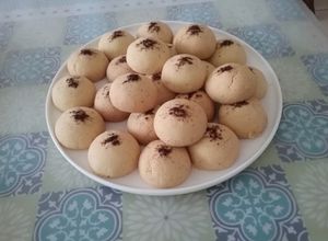 Une photo de Ghribia aux cacahuètes