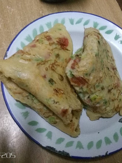 A picture of Vege crepe/ puncake.