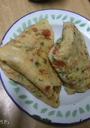 A picture of Vege crepe/ puncake.