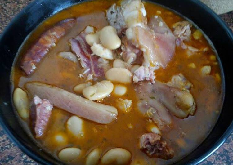 Judiones de la granja bien acompañados