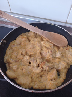 Una foto de Pollo al curry