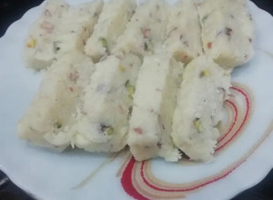 A picture of Coconut Burfi.
