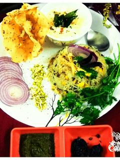 उड़द चना दाल खिचड़ी (Urad Chana dal Khichdi recipe in hindi) रेसिपी मुख्य फोटो