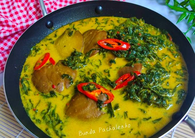 Langkah Mudah untuk Menyiapkan Gulai Jengkol Daun Singkong, Enak Banget