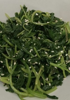Foto resep Sigeumchi namul (tumis bayam ala korea)