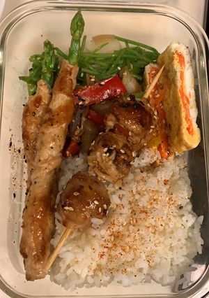烤肉捲便當 的食譜成品照片