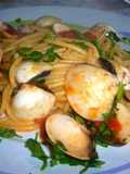 Spaghetti con Vongole Veraci, Pomodorini Freschi e Rucola