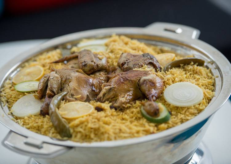 Chicken kabsah masakan khas Saudi Arabia
