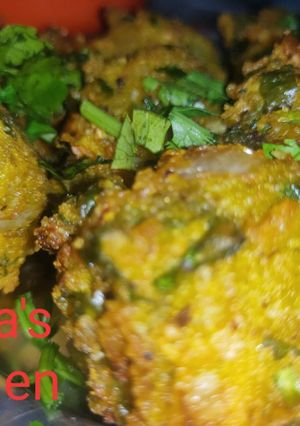 A picture of Tuar dal vada.