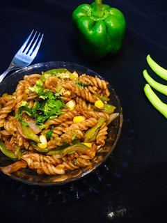 ચીલી પાસ્તા(chili pasta in Gujarati) રેસીપી મુખ્ય ફોટો