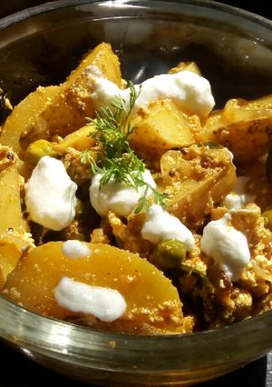 A picture of Dahi wale Aloo.